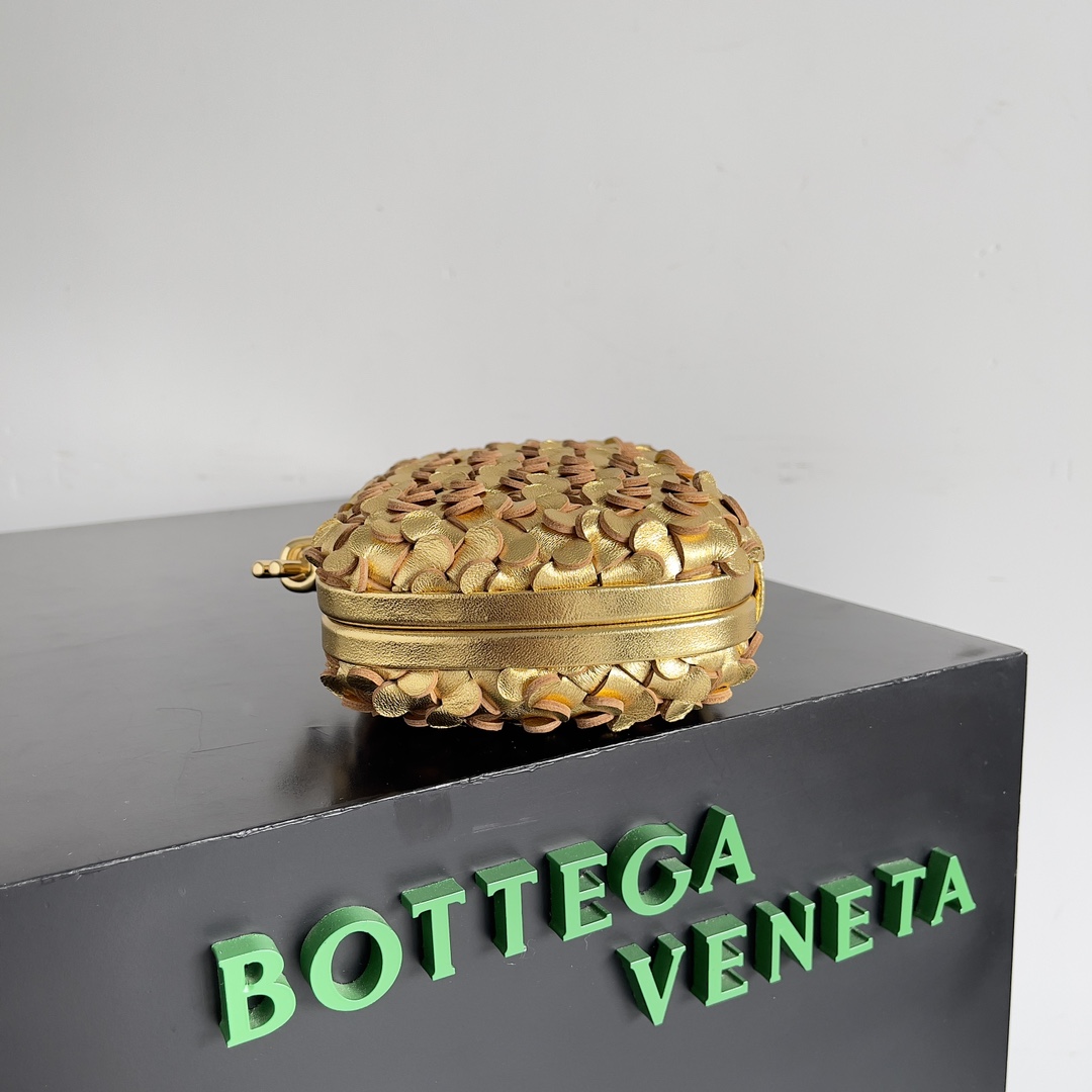 Bottega Veneta Clutch Bags